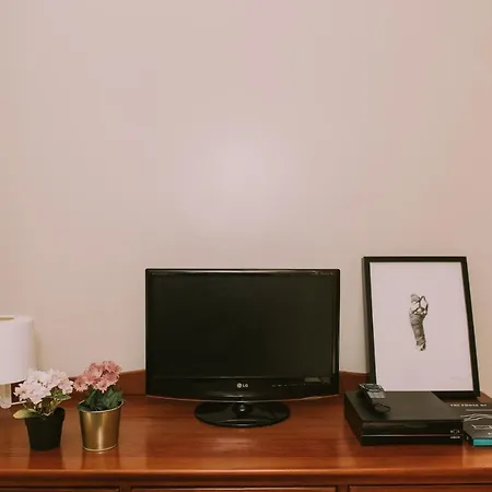 아파트 Typical Flat With Terrace City Center